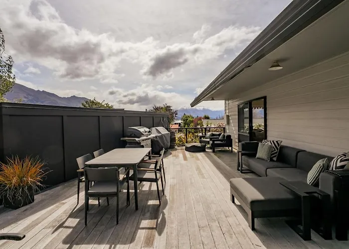 Springs Retreat | Bbq, Parking And *
